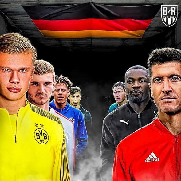 2届MVP+1冠+FMVP，史上最全面中锋，策应能力非常强。