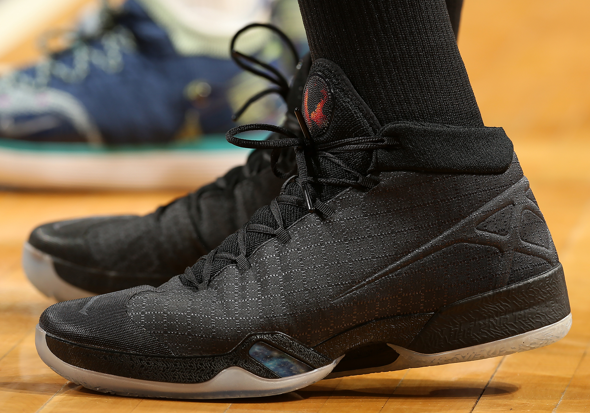 霸气，独行侠安东尼·戴维斯在手术和交易传闻中回击“谎言”