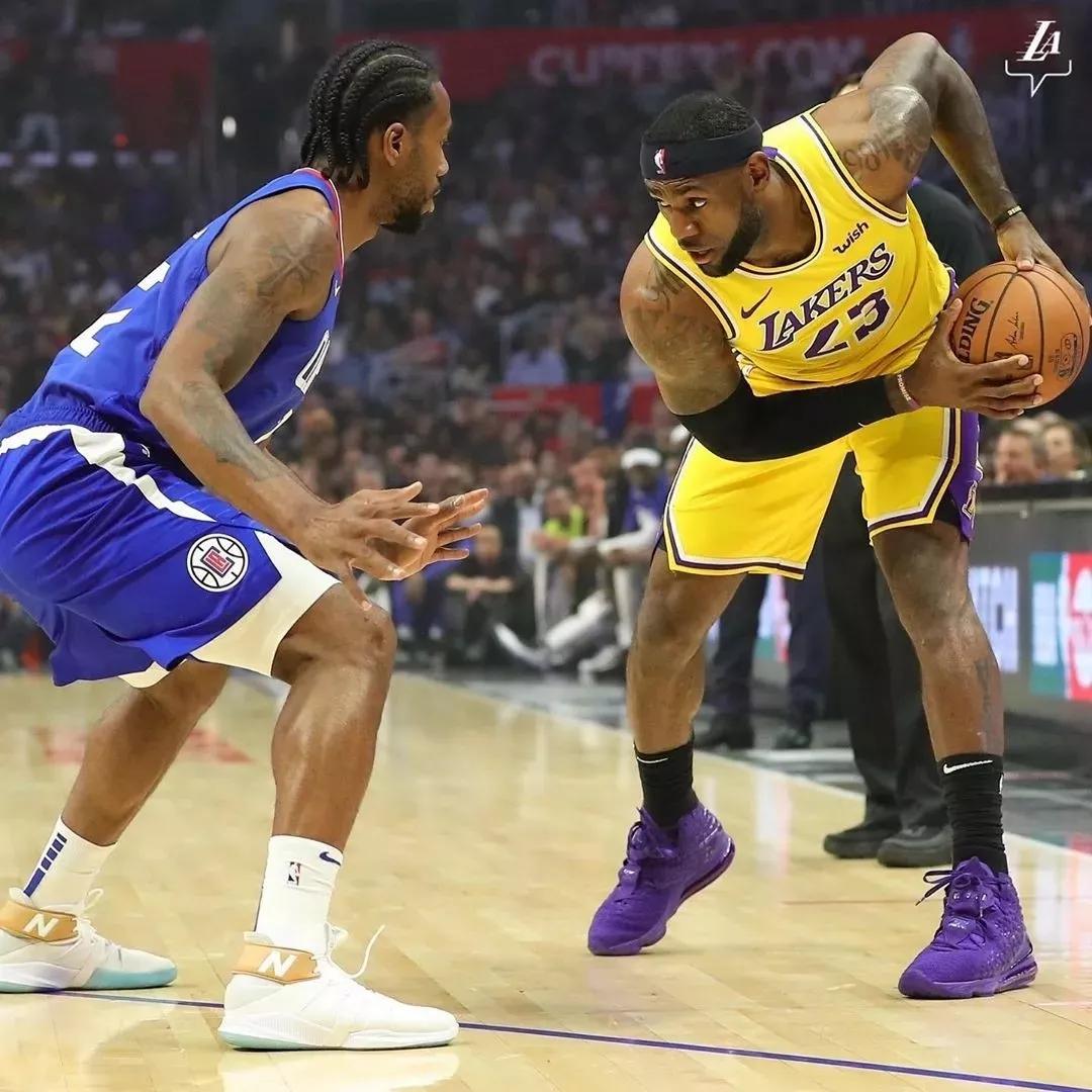 大谷翔平在 2022 年被评为《福布斯》最具商业价值的棒球运动员，打破了棒球的商业天花板