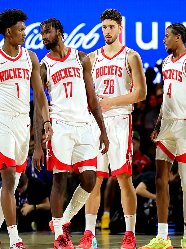 篮球NBA明星球员参加公益活动