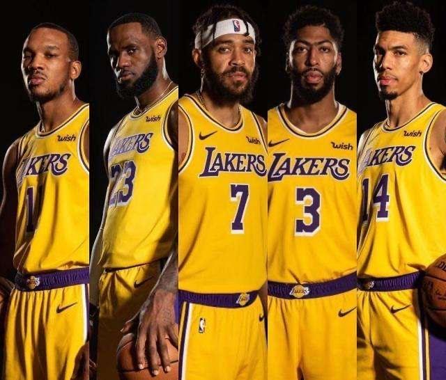 WBC带动棒球装备销售