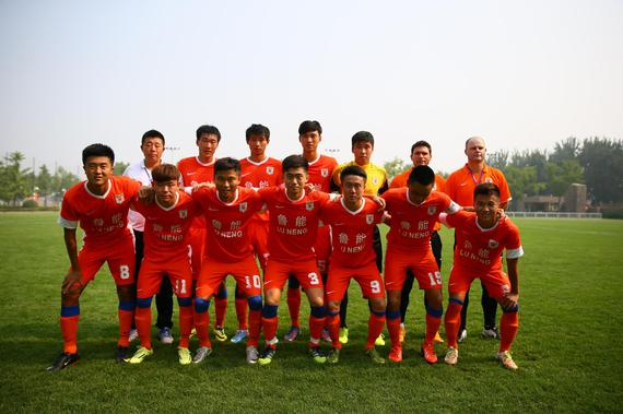 开始退役巡演？NBA官方为詹姆斯定制球衣，退役仪式倒计时