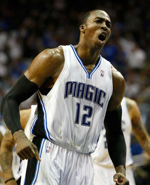 首月月最佳球员出炉 胡金秋和韦瑟斯庞分别当选