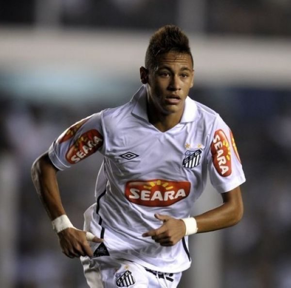 率队晋级四强！字母哥赛后激情训话：我们还什么都没赢呢😤